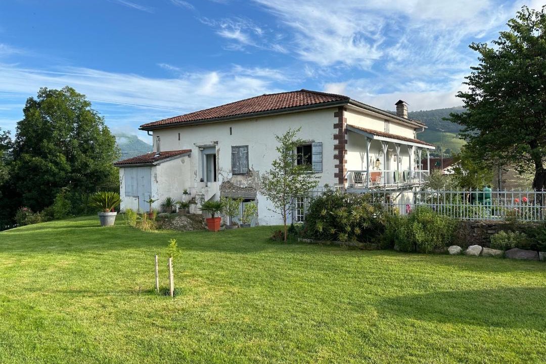 Photo of Others in Uhart-Cize