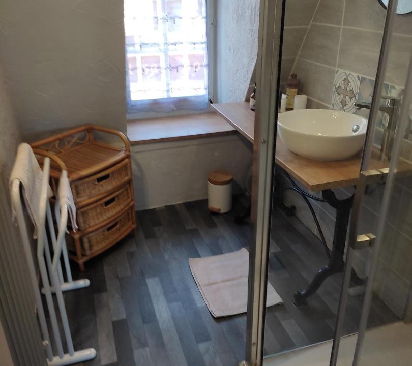 Photo of Bathroom in Conde-sur-Huisne