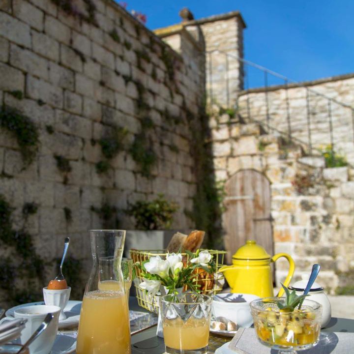 Photo of Others in Thiveral-Grignon