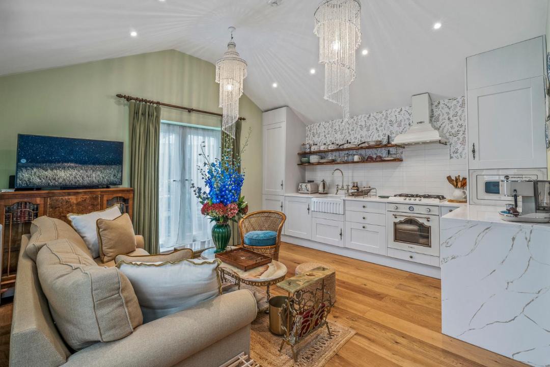 Photo of Others in Chandler's Ford