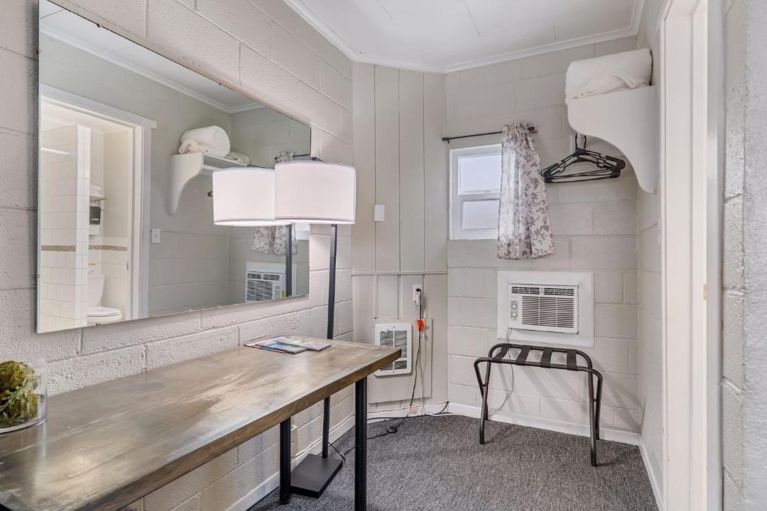 Photo of Others in Colville