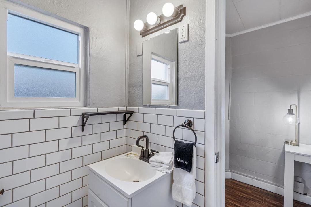 Photo of Others in Colville