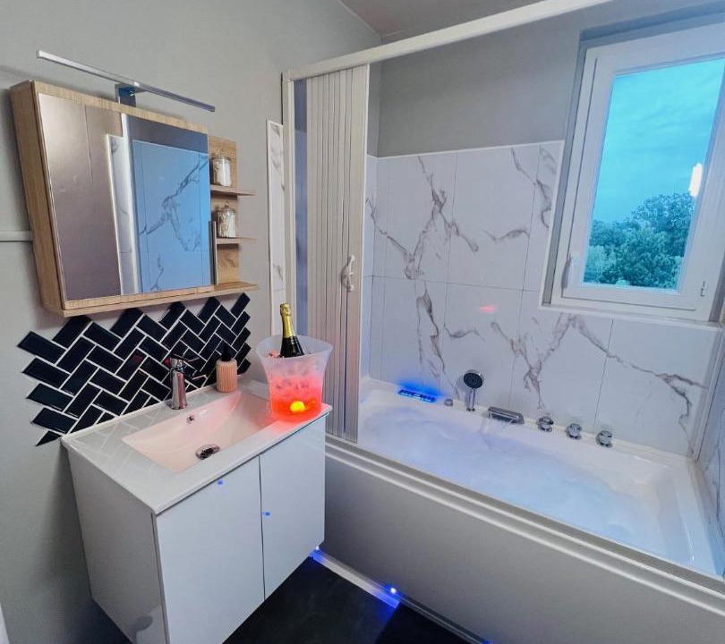 Photo of Bathroom in Limoges