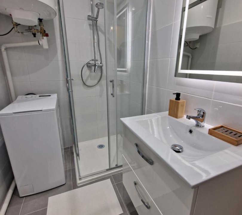 Photo of Bathroom in Chateaudun