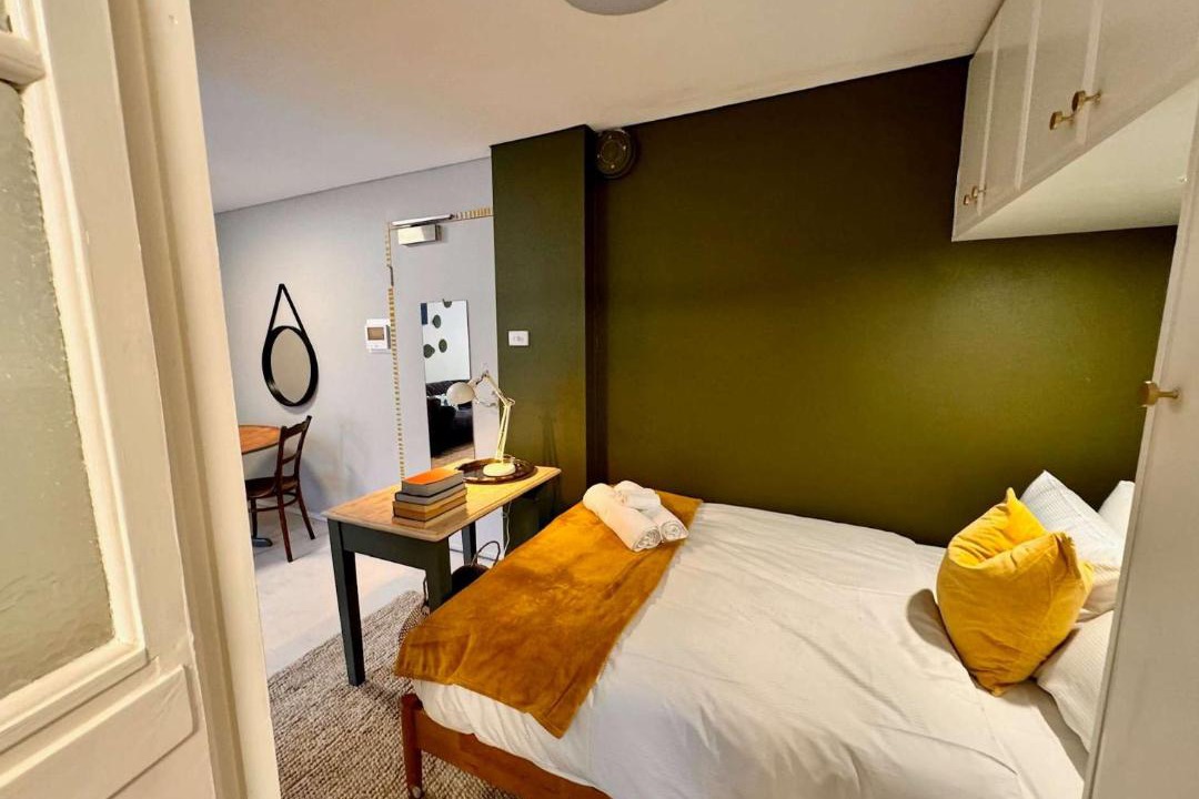 Photo of Bedroom in Elizabeth Bay