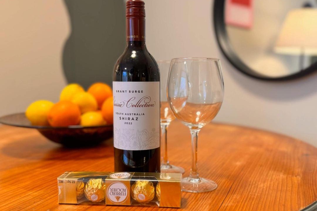 Photo of Others in Elizabeth Bay