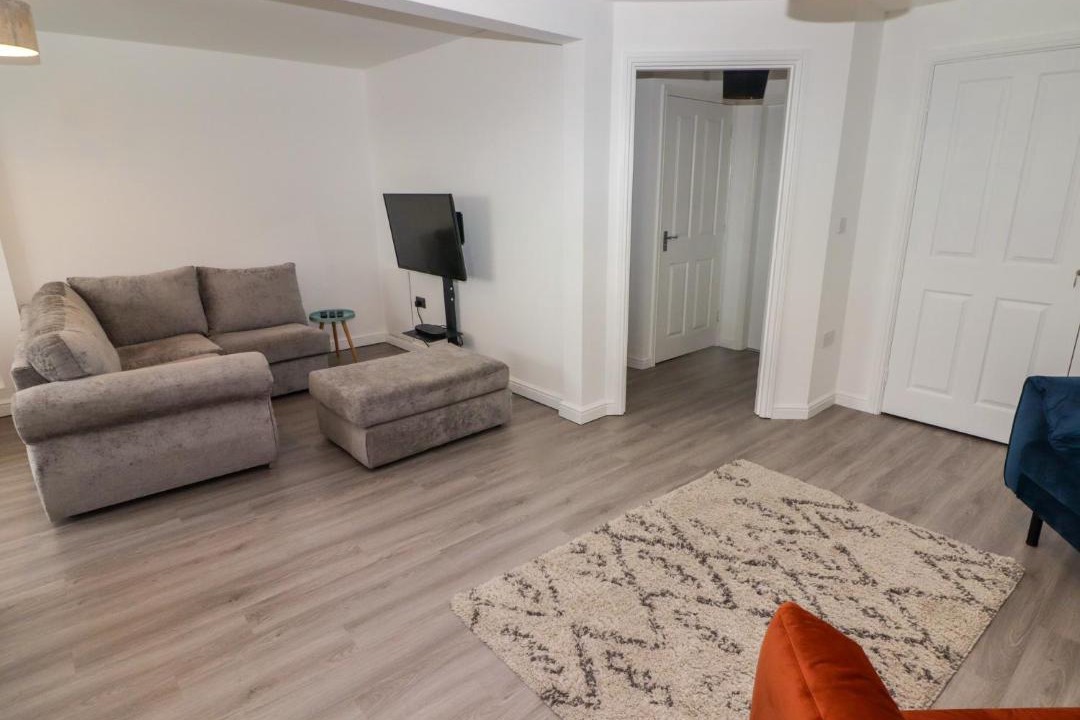 Photo of Others in Crynant