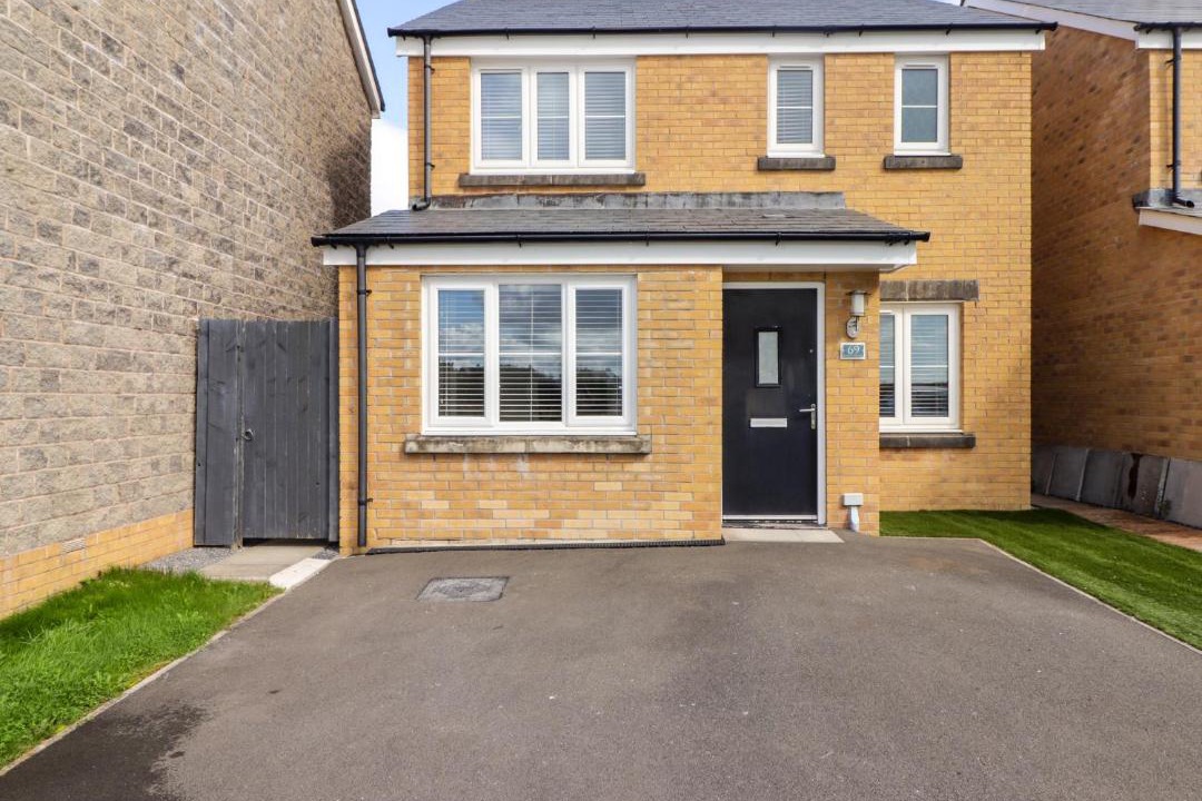 Photo of Others in Crynant