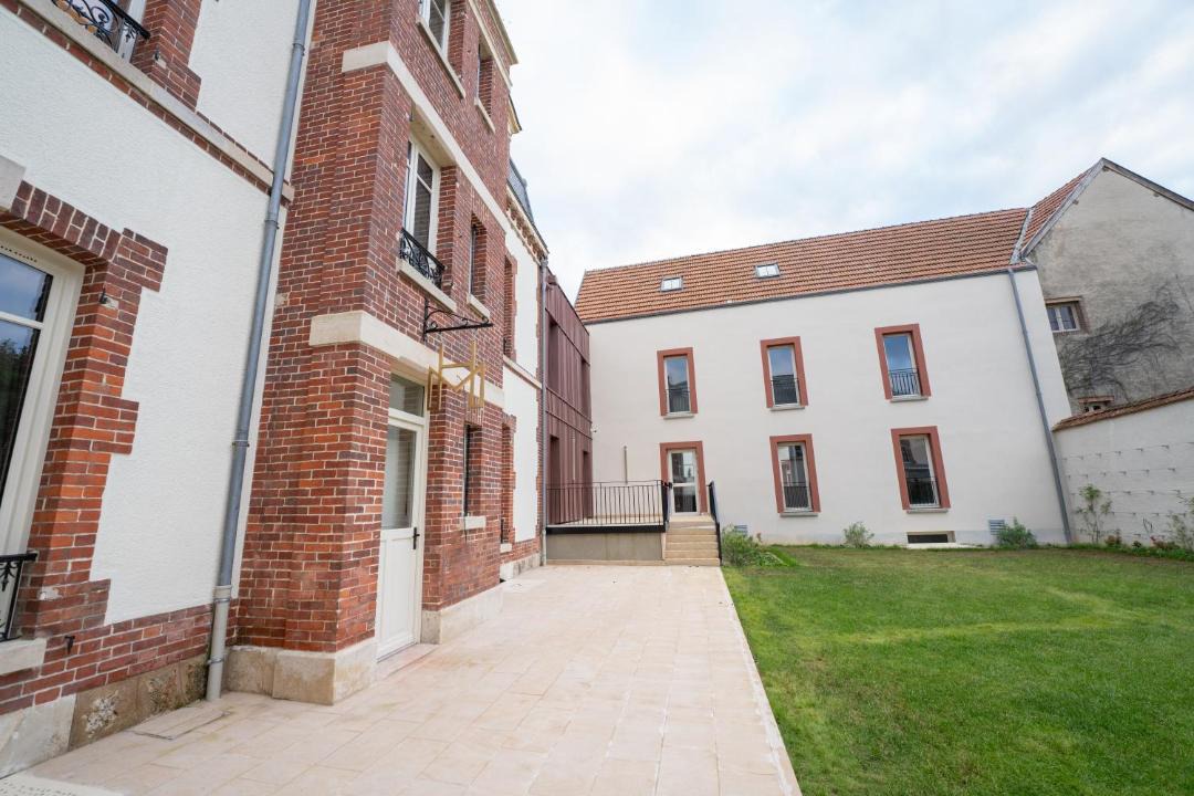 Photo of Others in Epernay