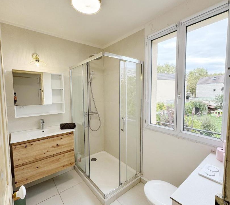 Photo of Bathroom in Le Perreux-sur-Marne