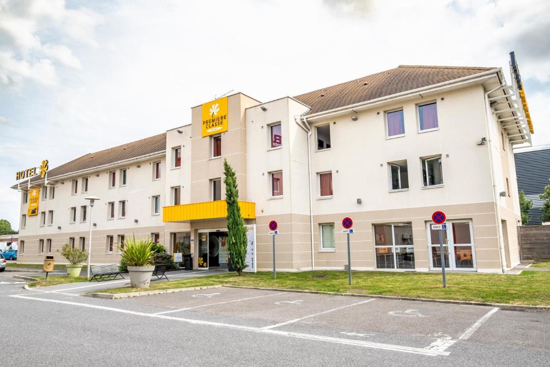 Photo of Others in Le Mesnil-Amelot