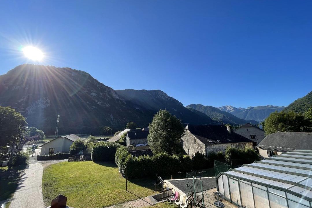 Photo of Others in Bielle