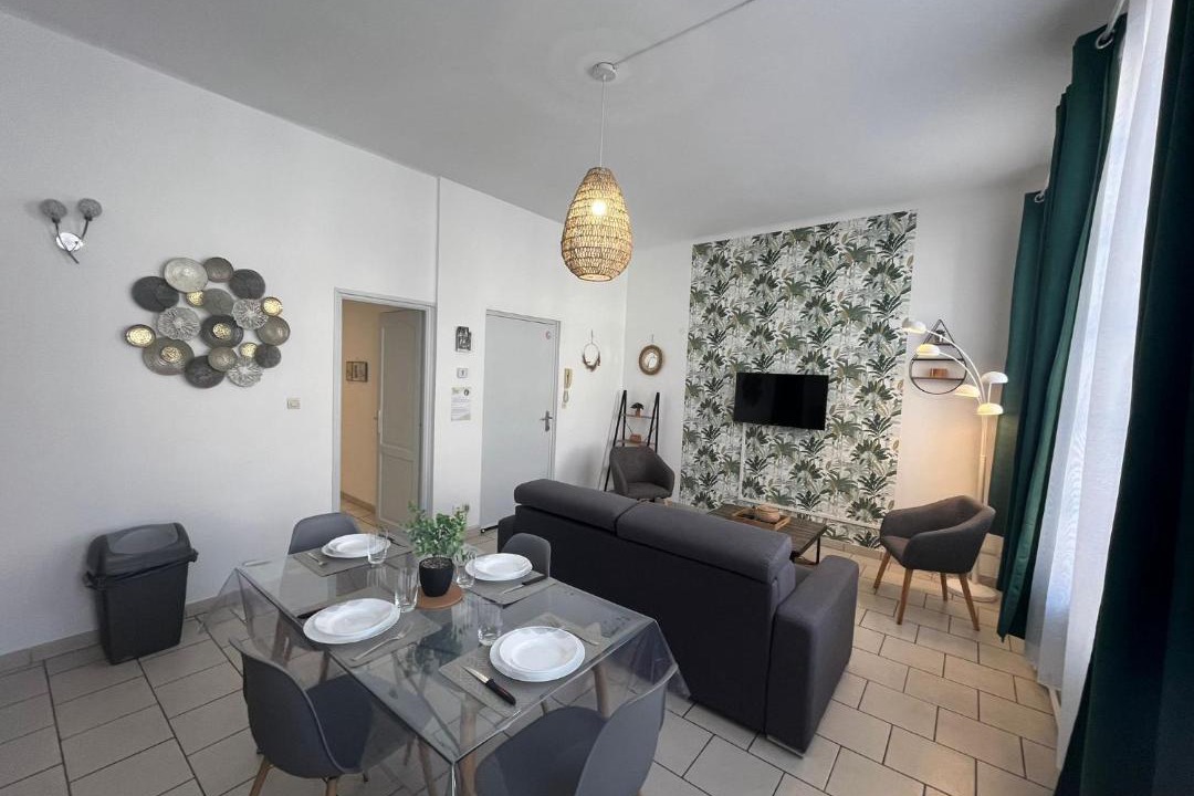 Photo of Others in Arras