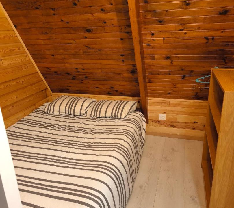 Photo of Bedroom in Oust