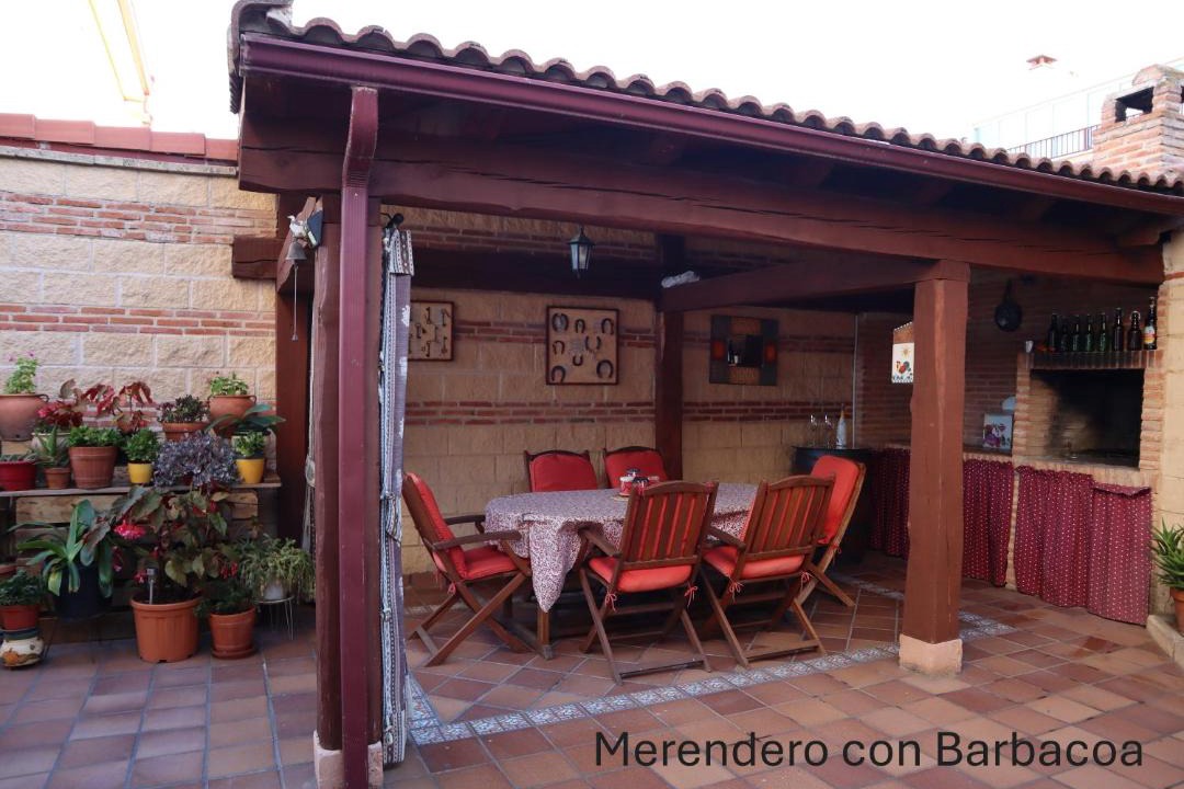 Photo of Patio Balcony in Tabanera del Monte