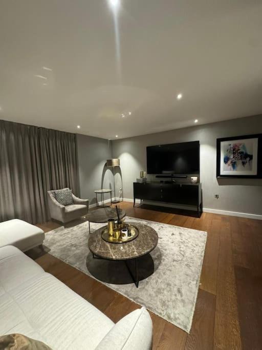 Photo of Others in Chelsea Harbour