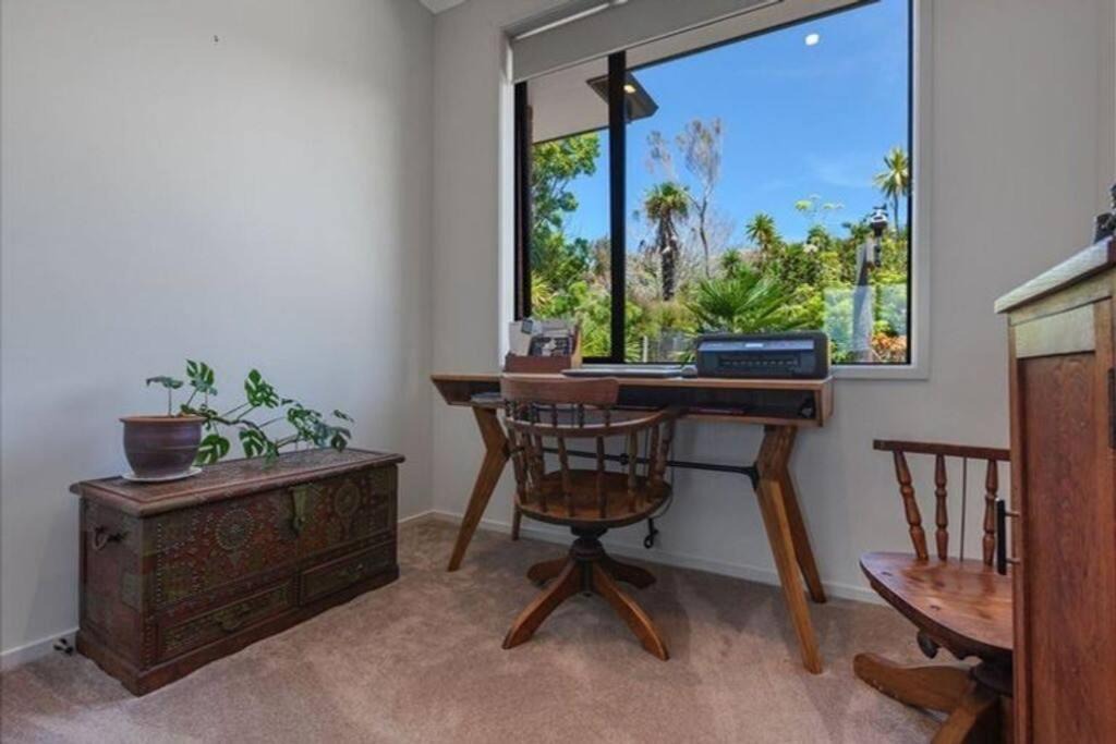 Photo of Others in Cable Bay