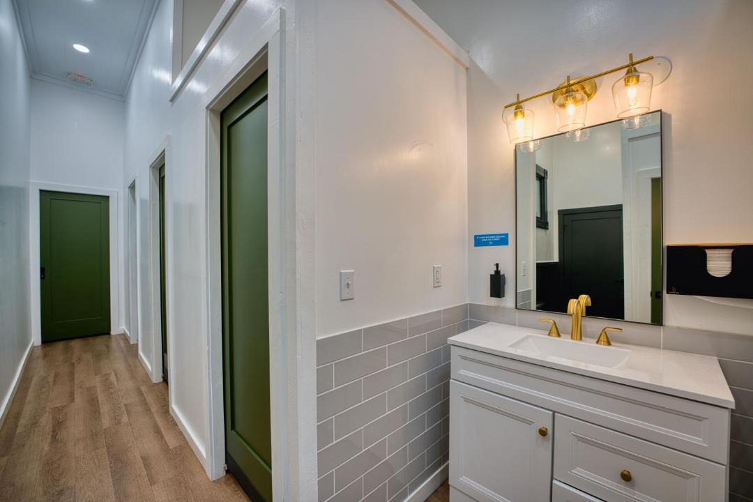 Photo of Bathroom in Hilo