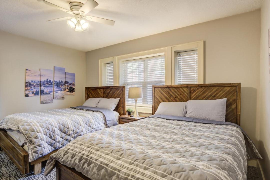 Photo of Bedroom in West Plaza