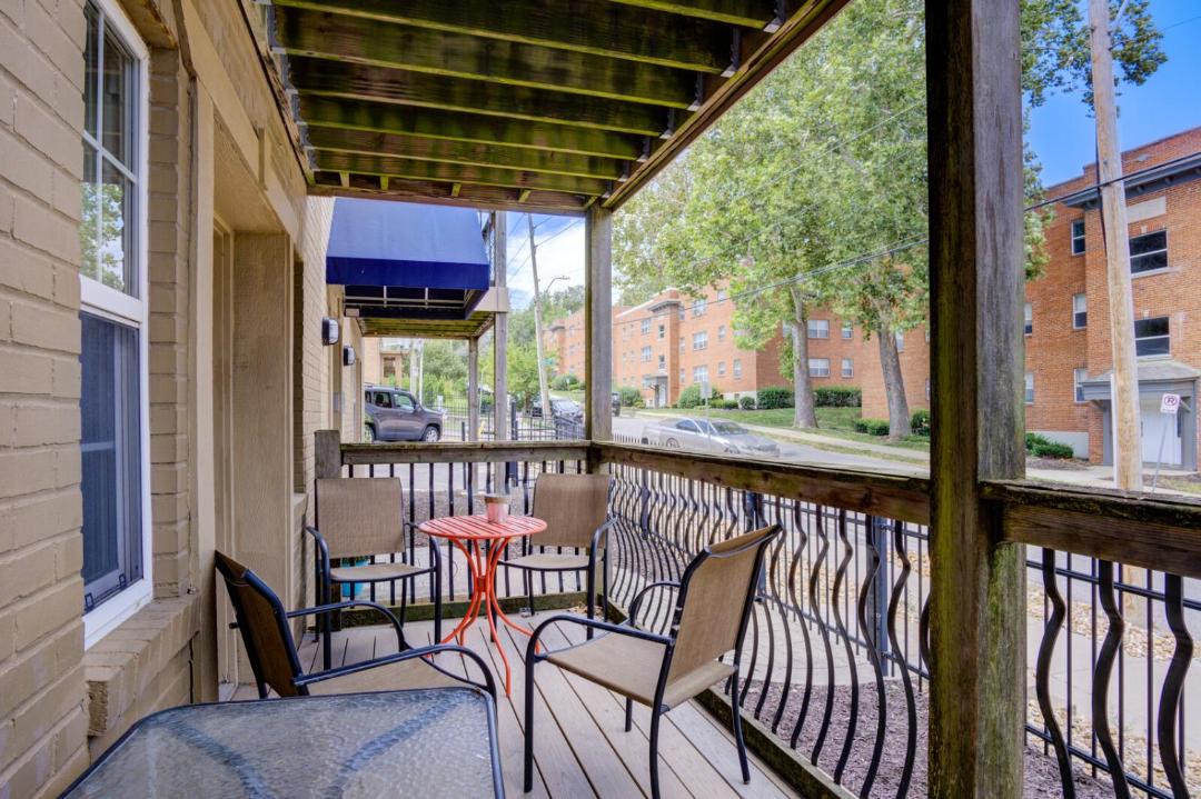 Photo of Patio Balcony in West Plaza