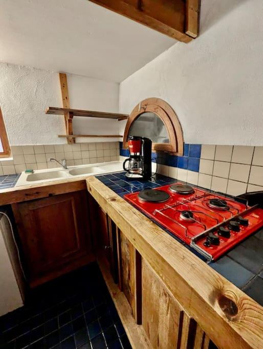 Photo of Kitchen in Secteur 2