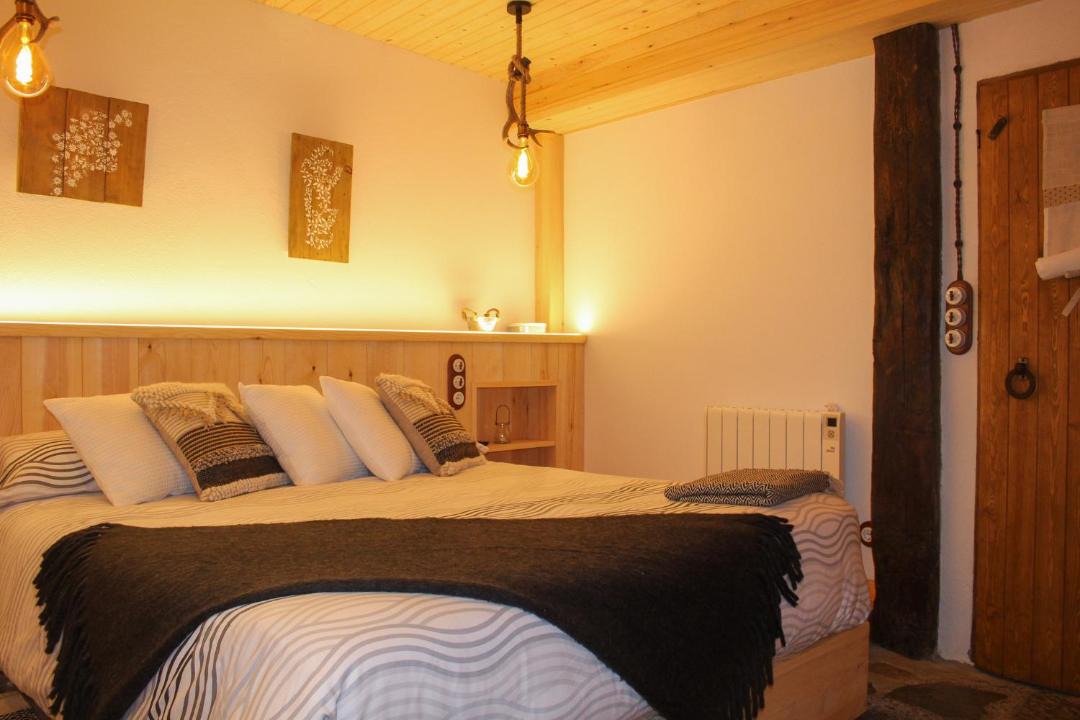 Photo of Bedroom in Roni