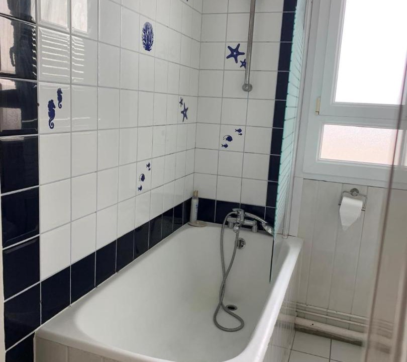 Photo of Bathroom in Mondeville