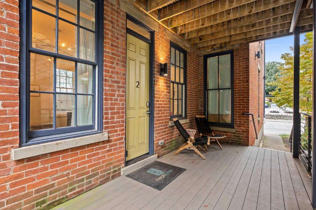 Photo of Patio Balcony in Licking Riverside
