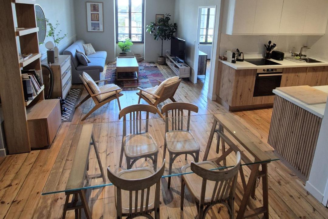 Photo of Others in Martel