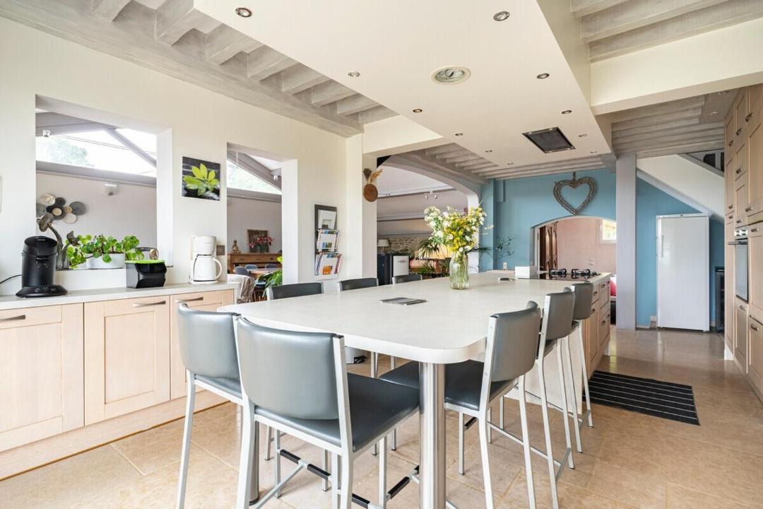 Photo of Kitchen in Mours-Saint-Eusebe