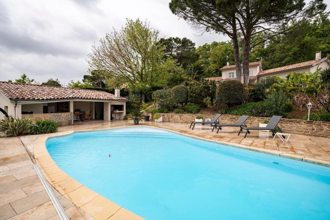 Photo of Others in Mours-Saint-Eusebe