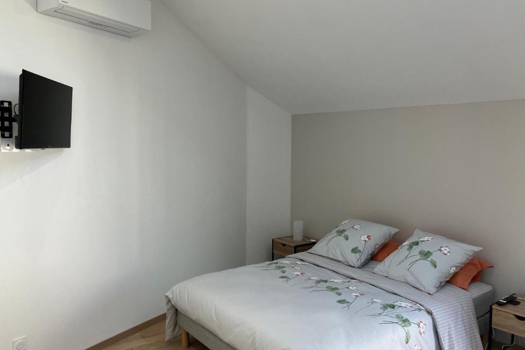 Photo of Bedroom in Nogent-l'Abbesse