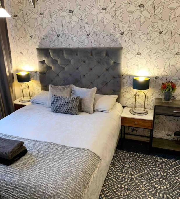 Photo of Bedroom in Woking