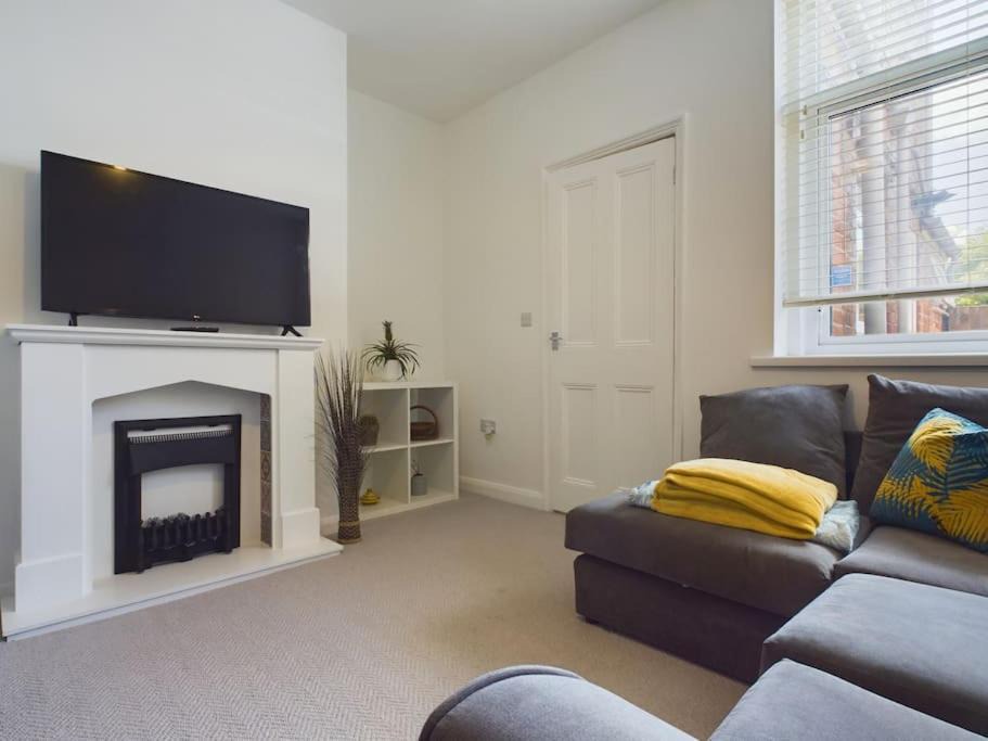 Photo of Livingroom in Pleasley