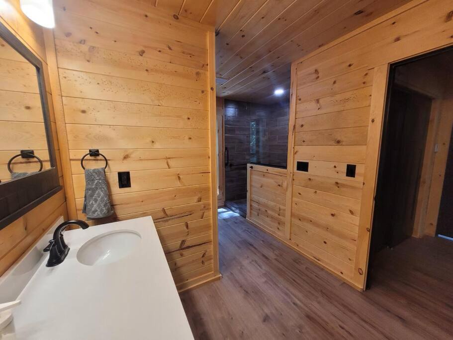Photo of Bathroom in Logan