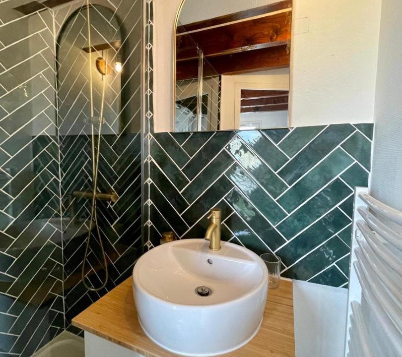 Photo of Bathroom in Alphonse Guerin