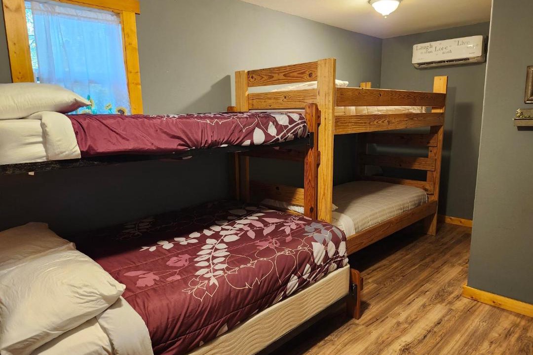 Photo of Bedroom in Squires
