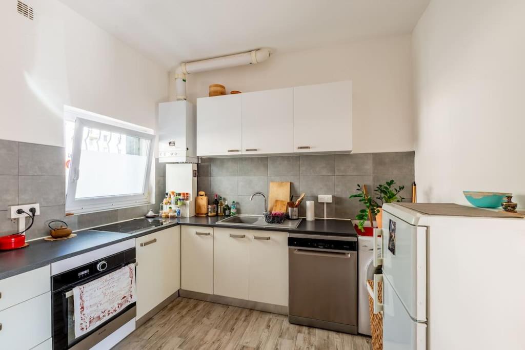 Photo of Kitchen in Leon Blum - Bon Coin