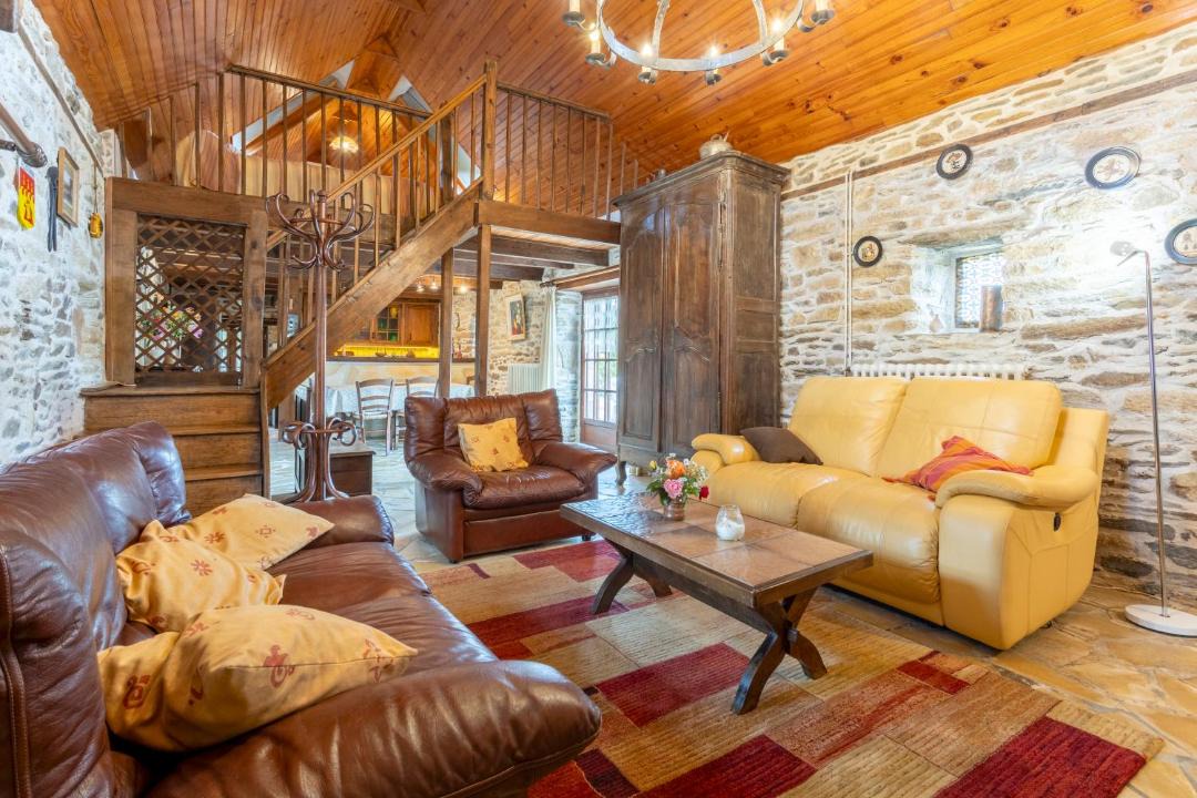 Photo of Others in Plovan