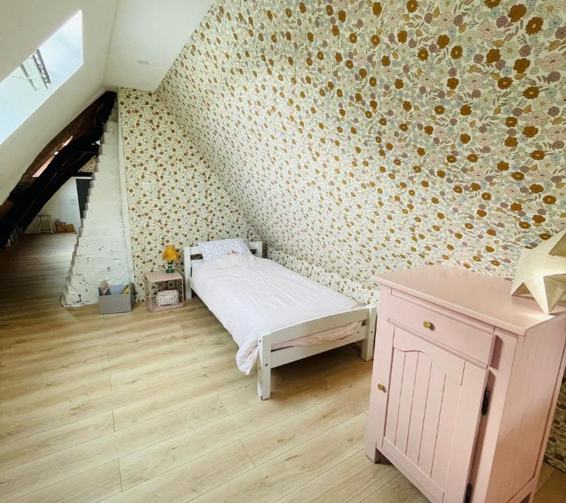 Photo of Others in Vron