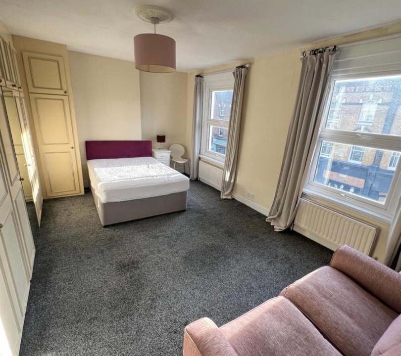 Photo of Bedroom in Highbury