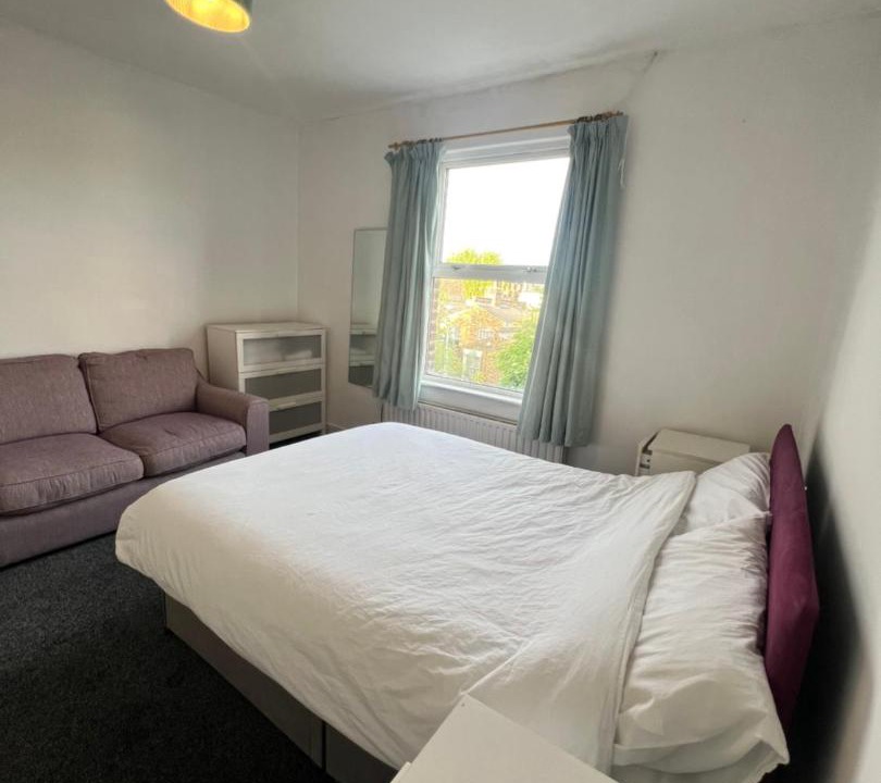 Photo of Bedroom in Highbury