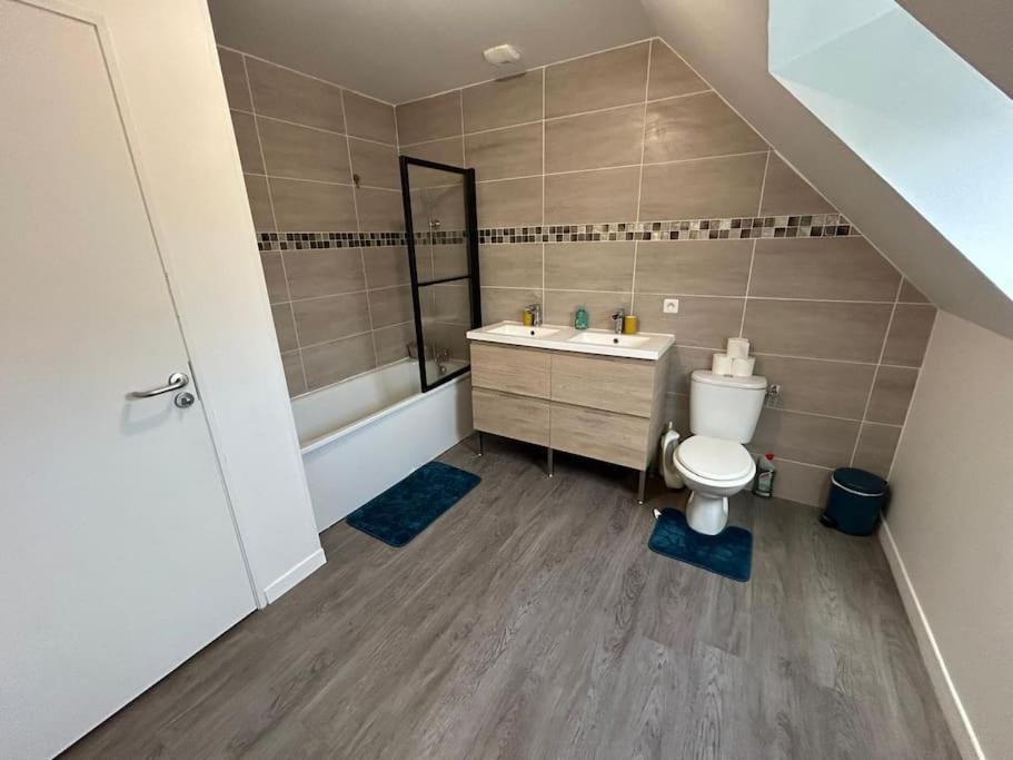 Photo of Bathroom in Persan