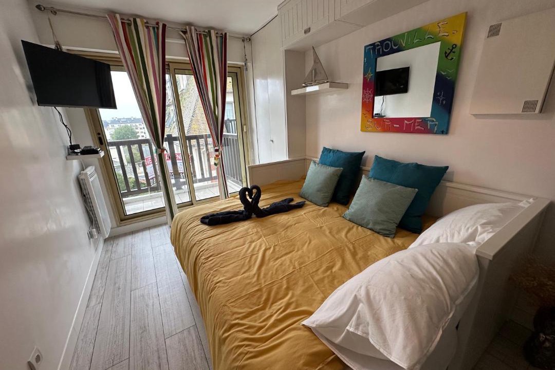 Photo of Bedroom in Trouville-sur-Mer