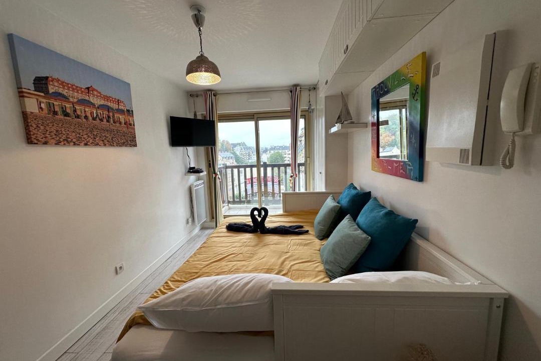 Photo of Bedroom in Trouville-sur-Mer