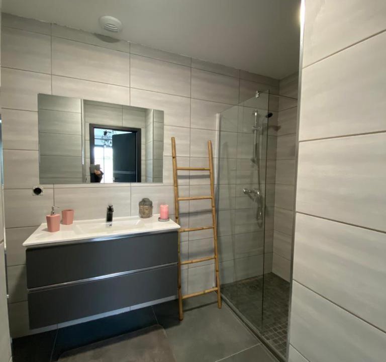 Photo of Bathroom in La Roche-sur-Foron