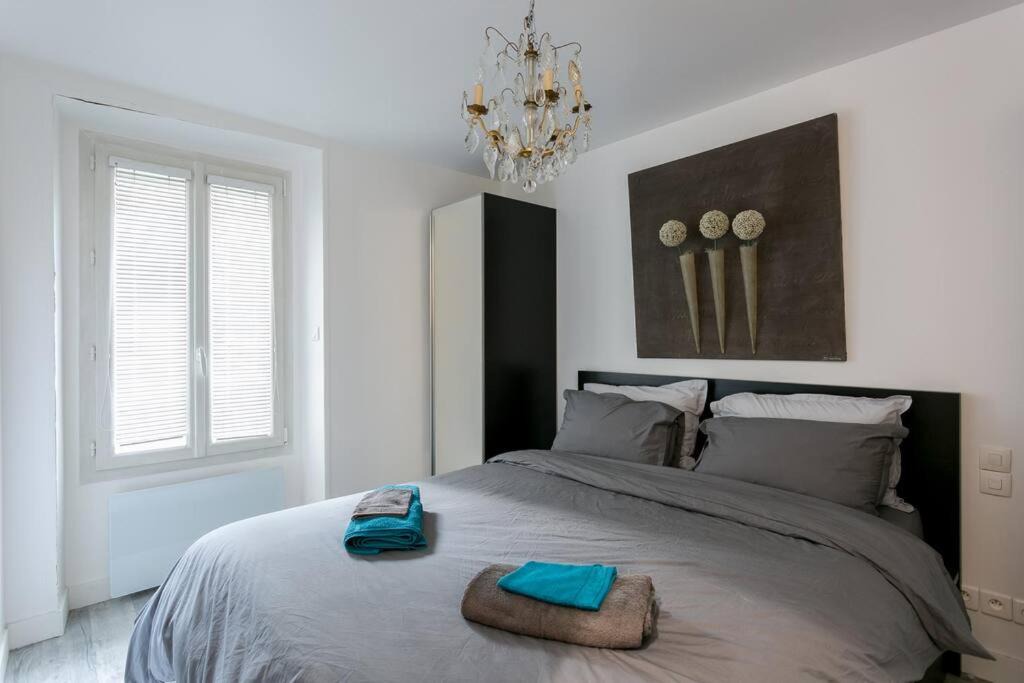 Photo of Bedroom in Grenelle