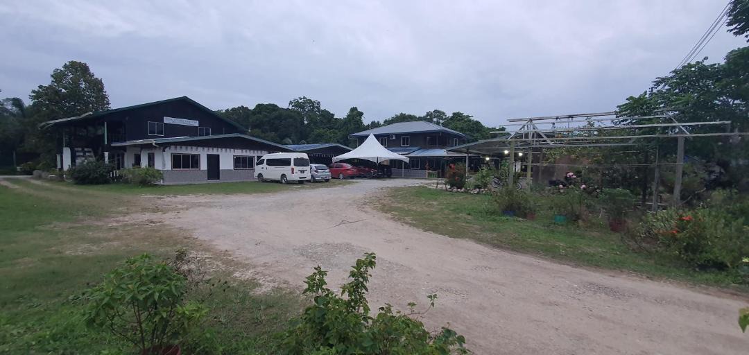 Photo of Others in Sukau