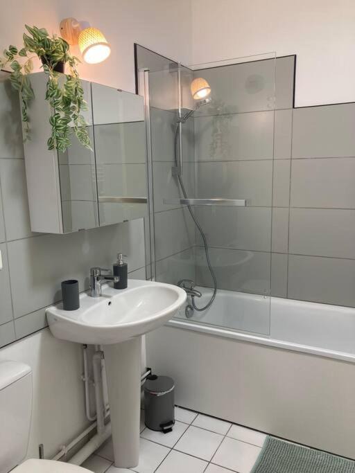 Photo of Bathroom in Arpajon