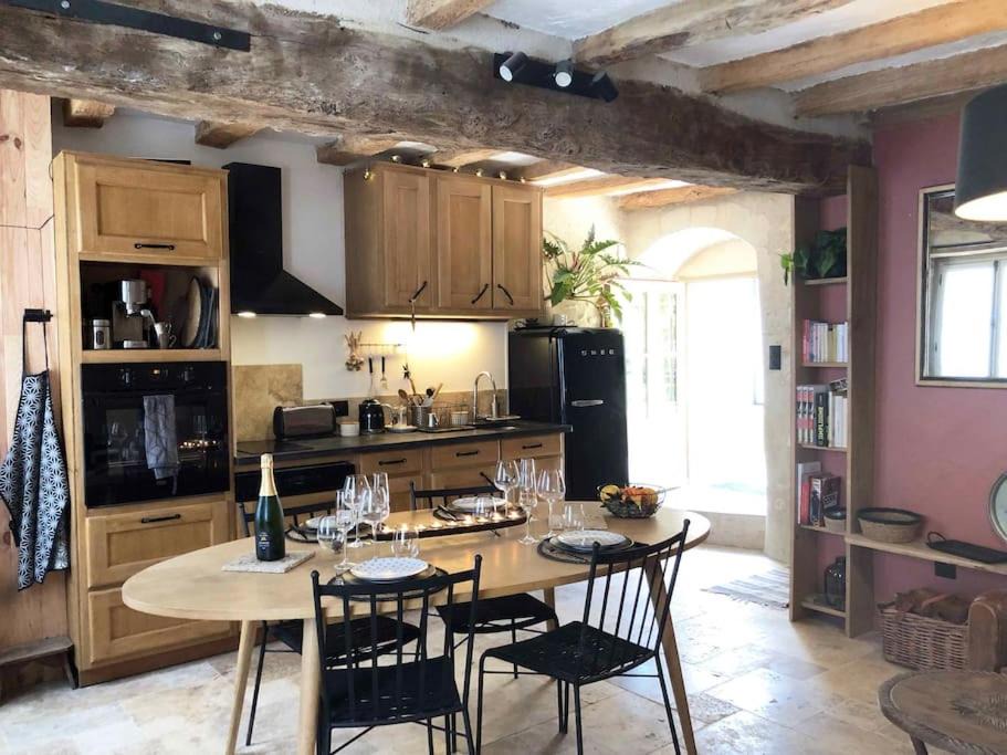 Photo of Kitchen in Montreuil-Bellay